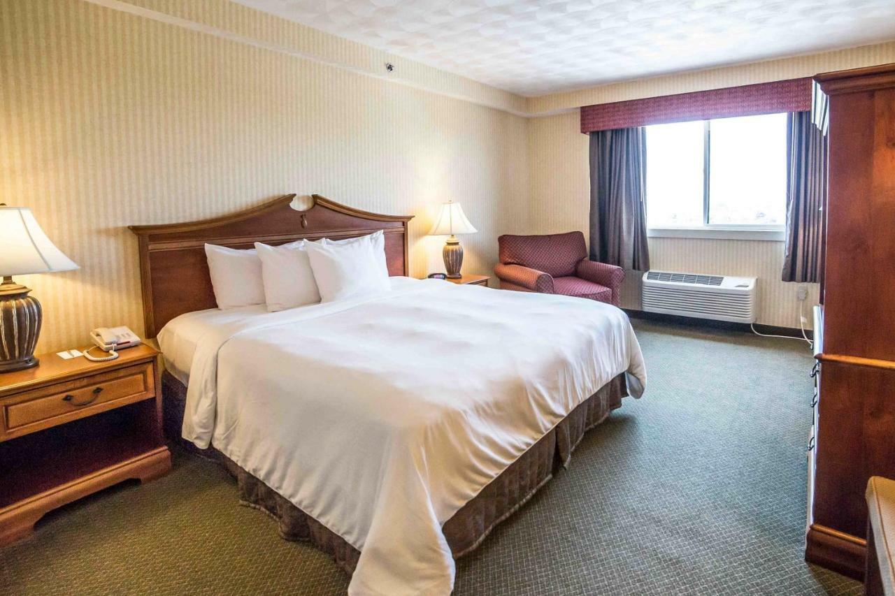 Mainstay Hotel And Conference Center Newport Room photo
